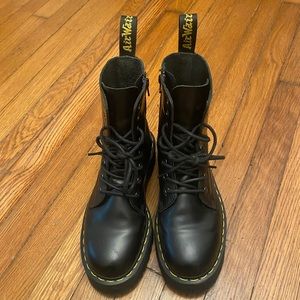 Dr. Martens • Jadon 8-Eye Boot